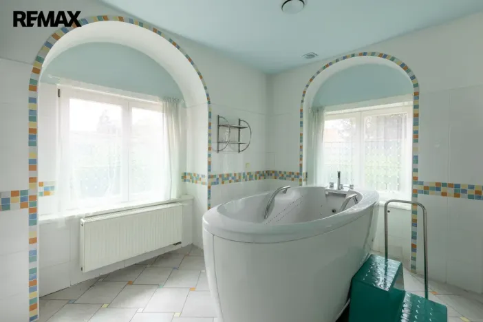 Prodej ubytování, Karlovy Vary, Na Vyhlídce, 1580 m2