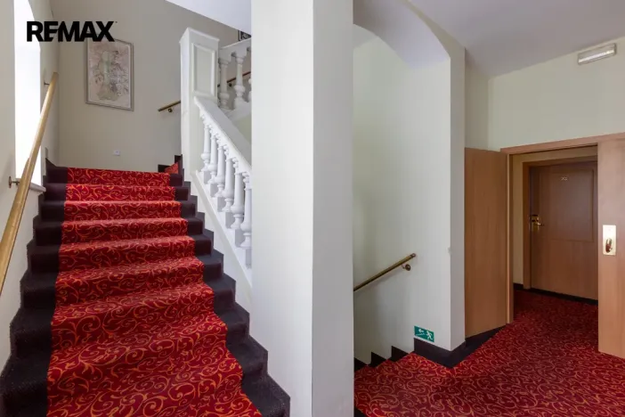 Prodej ubytování, Karlovy Vary, Na Vyhlídce, 1580 m2