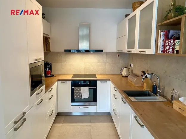 Pronájem rodinného domu, Mukařov, Na Kopci, 103 m2