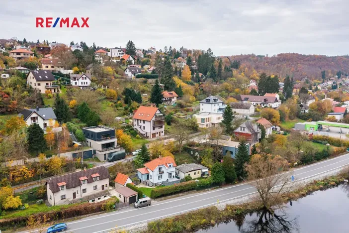 Prodej vily, Měchenice, Hlavní, 330 m2