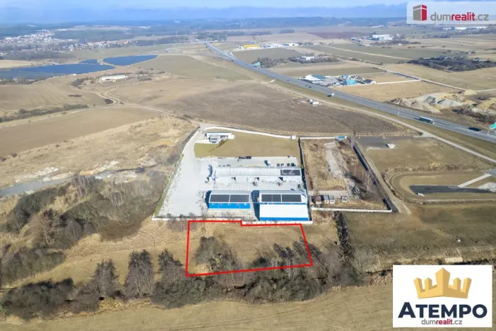 Prodej komerčního pozemku, Hůry, 2534 m2