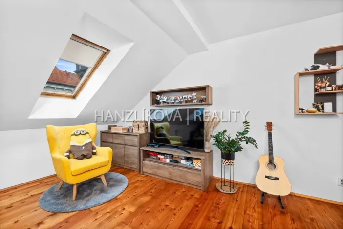 Pronájem bytu 2+1, České Budějovice, Rudolfovská tř., 67 m2