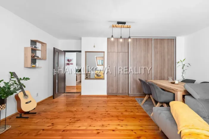 Pronájem bytu 2+1, České Budějovice, Rudolfovská tř., 67 m2