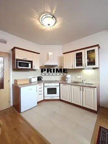 Pronájem bytu 2+kk, Praha - Vinohrady, Na Kozačce, 42 m2