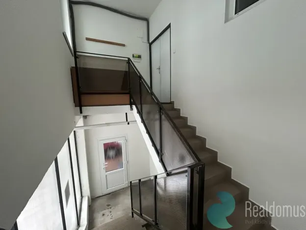 Pronájem kanceláře, České Budějovice - České Budějovice 2, Husova tř., 139 m2