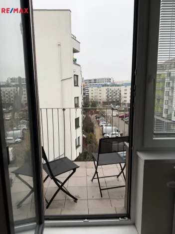 Pronájem bytu 1+kk, Praha - Střížkov, Zakšínská, 28 m2