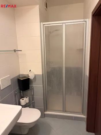 Pronájem bytu 1+kk, Praha - Střížkov, Zakšínská, 28 m2