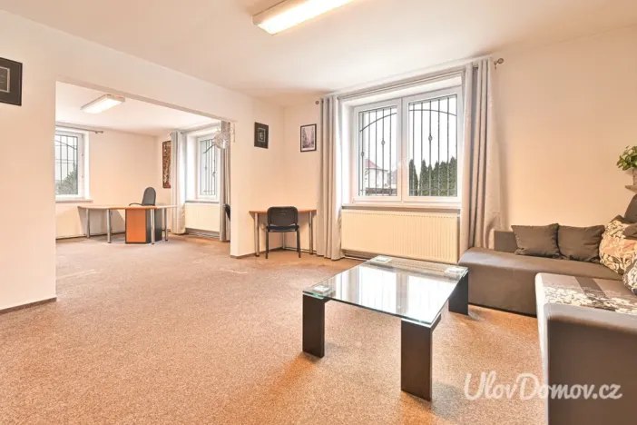 Pronájem bytu 6+kk a větší, Ostrava - Kunčičky, Lorišova, 320 m2