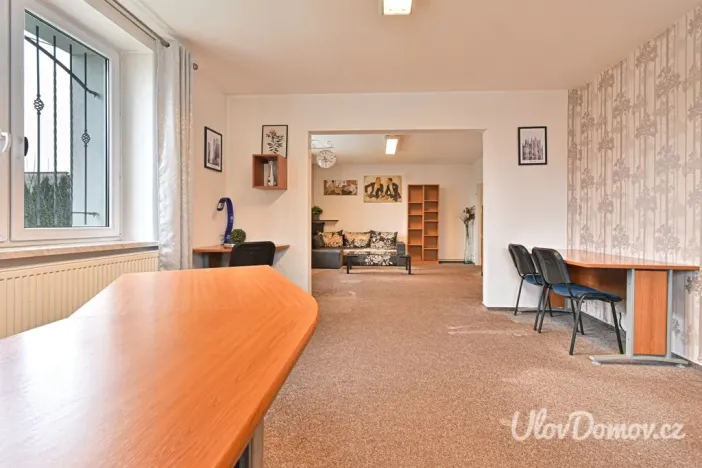 Pronájem bytu 6+kk a větší, Ostrava - Kunčičky, Lorišova, 320 m2