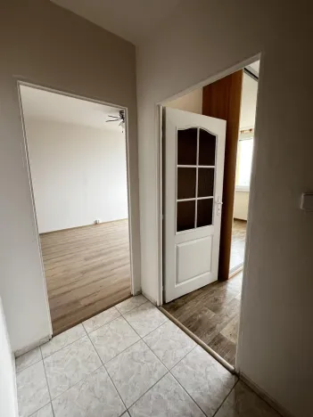 Pronájem bytu 2+kk, Praha - Letňany, Krausova, 43 m2