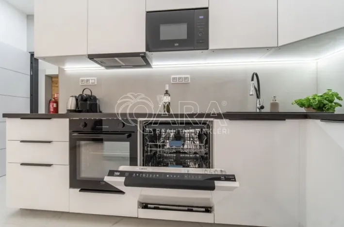 Pronájem bytu 2+kk, Praha - Karlín, Sokolovská, 39 m2