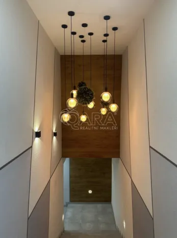 Pronájem bytu 2+kk, Praha - Karlín, Sokolovská, 39 m2