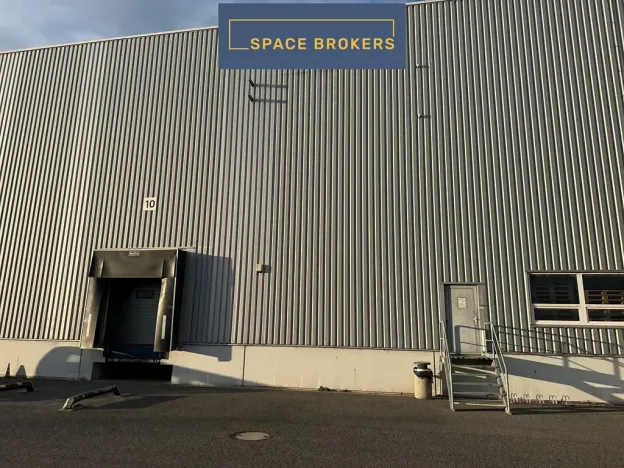 Pronájem skladu, Zdiby, 908 m2