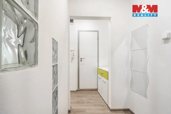 Prodej bytu 1+1, Liberec - Liberec VI-Rochlice, Haškova, 39 m2