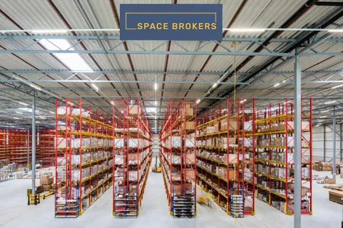 Pronájem skladu, Ostředek, 4540 m2