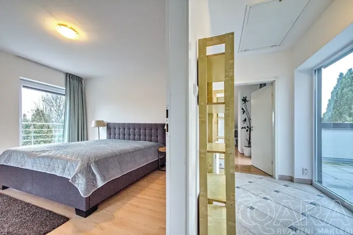 Pronájem rodinného domu, Dolní Břežany, V Úvozu, 380 m2