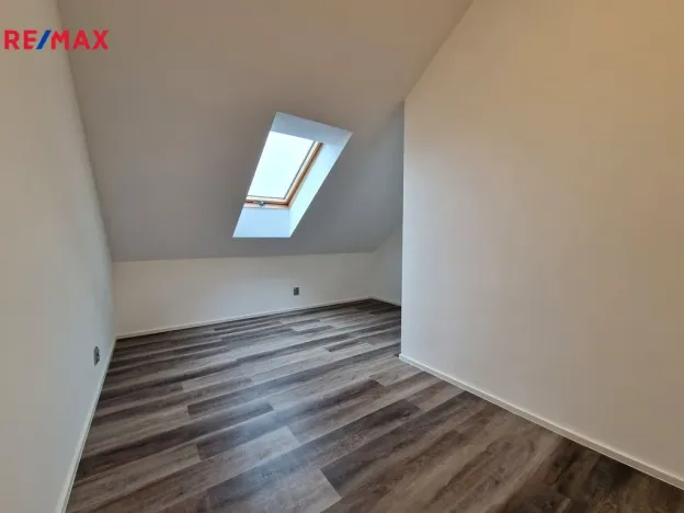 Prodej bytu 2+1, Lochovice, 64 m2