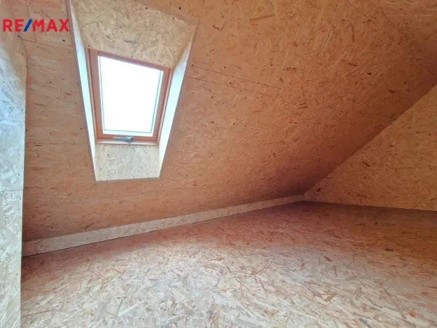 Prodej bytu 2+1, Lochovice, 64 m2