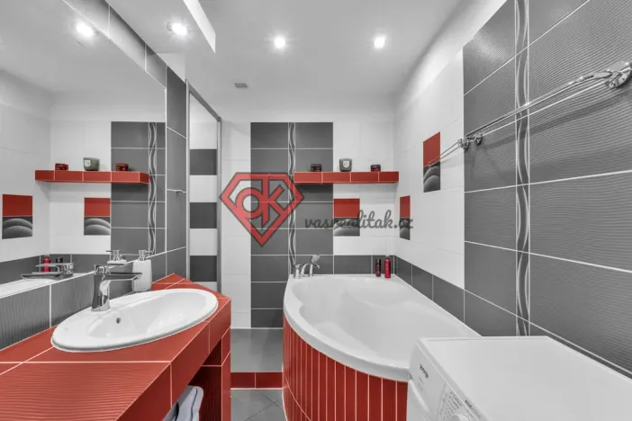 Prodej bytu 3+1, Ústí nad Orlicí, U Hřiště, 74 m2