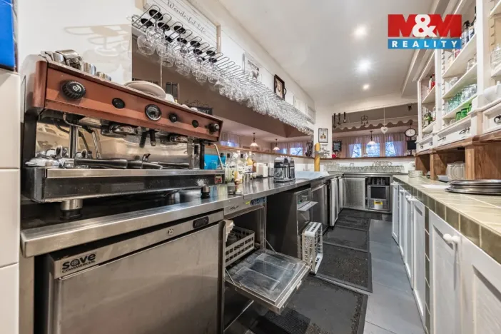 Pronájem restaurace, Praha - Žižkov, Roháčova, 616 m2