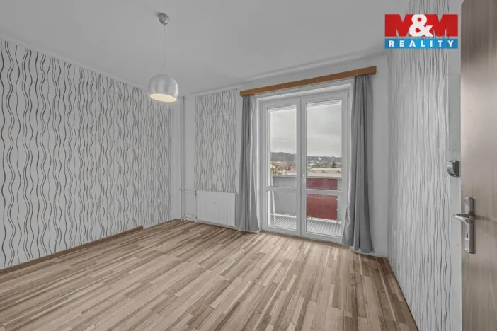 Prodej bytu 2+1, Hostinné, Sídliště, 52 m2