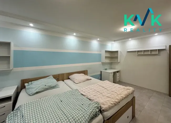 Pronájem bytu 3+1, Ostrov, Jungmannova, 74 m2