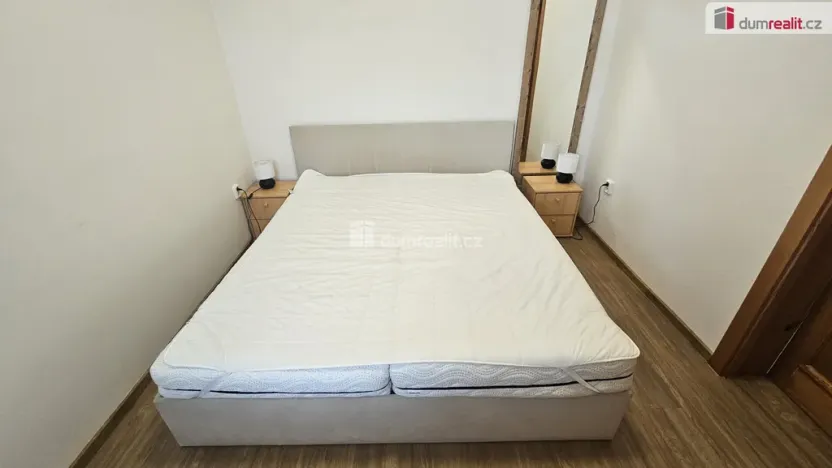 Pronájem bytu 2+kk, Praha - Vinohrady, Slezská, 44 m2