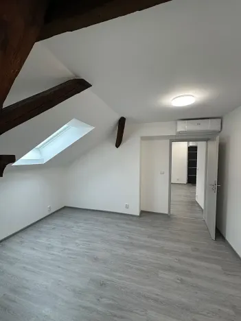 Prodej bytu 3+kk, Úsobí, 73 m2