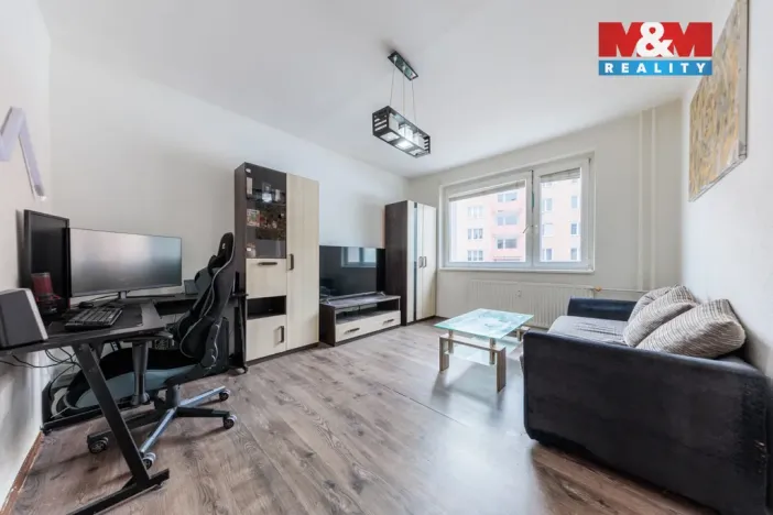 Prodej bytu 1+1, Loket, Sportovní, 38 m2