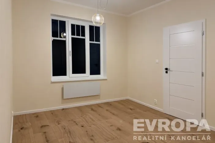 Prodej bytu 2+kk, Děčín - Děčín XIX-Čechy, Sněžnická, 34 m2