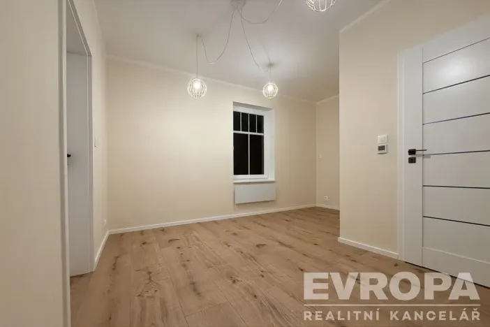 Prodej bytu 2+kk, Děčín - Děčín XIX-Čechy, Sněžnická, 34 m2