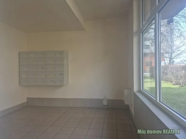 Pronájem bytu 1+kk, Praha - Braník, Vavřenova, 28 m2