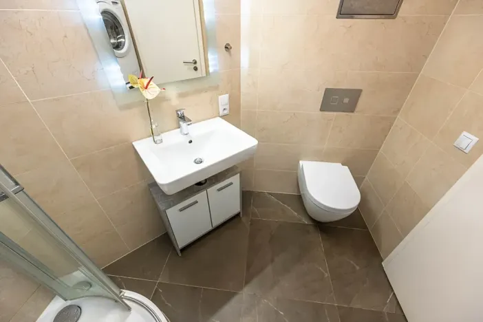 Pronájem bytu 2+kk, Praha, Tyršova, 56 m2