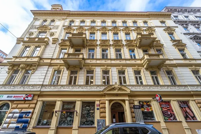 Pronájem bytu 2+kk, Praha, Tyršova, 56 m2