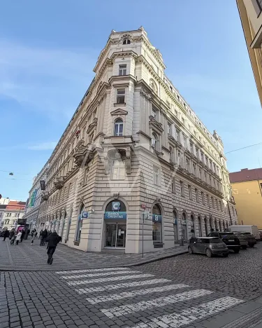 Pronájem kanceláře, Praha - Nové Město, Lazarská, 379 m2