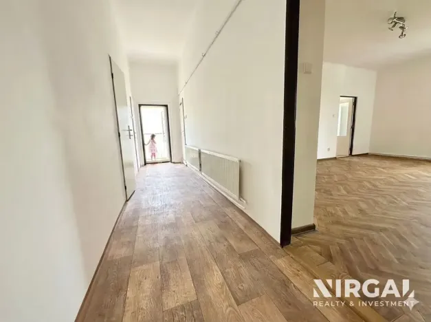 Pronájem bytu 1+1, Praha - Žižkov, U kněžské louky, 70 m2
