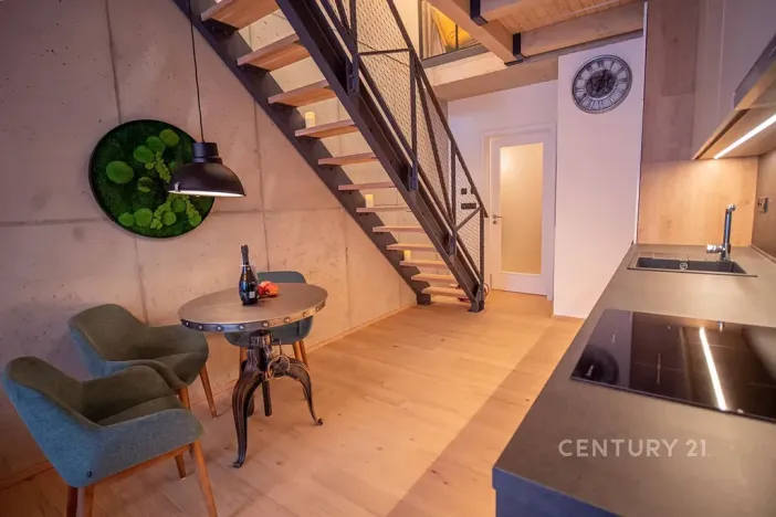 Prodej bytu 2+kk, Praha - Vysočany, Kolbenova, 65 m2