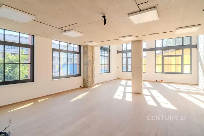 Prodej atypického bytu, Praha - Vysočany, Kolbenova, 144 m2