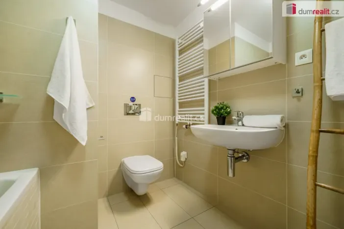 Pronájem bytu 1+kk, Praha - Jinonice, Pod stolovou horou, 37 m2