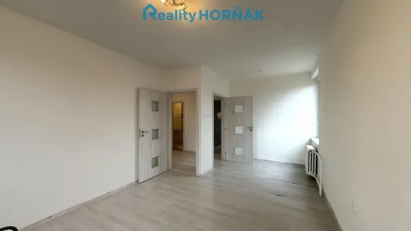 Prodej bytu 4+1, Stádlec, 83 m2