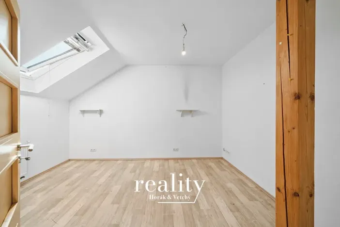 Prodej restaurace, Dobšice, Lahoferova, 797 m2