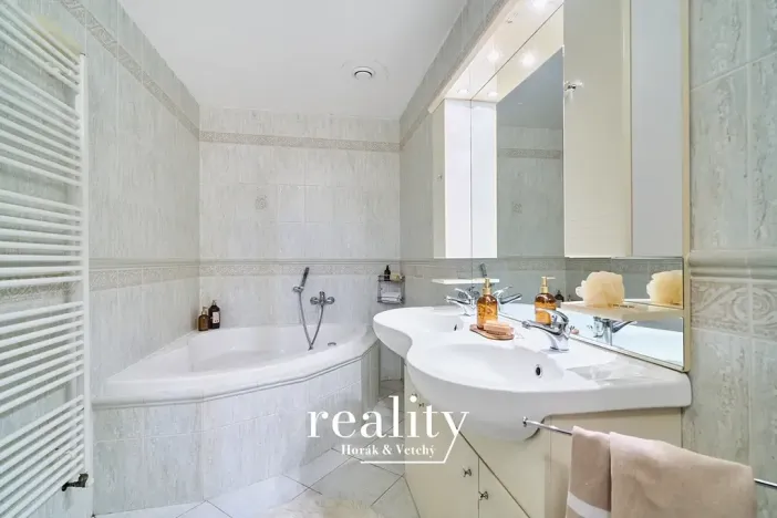 Prodej vícegeneračního domu, Znojmo, Bratrstva, 210 m2