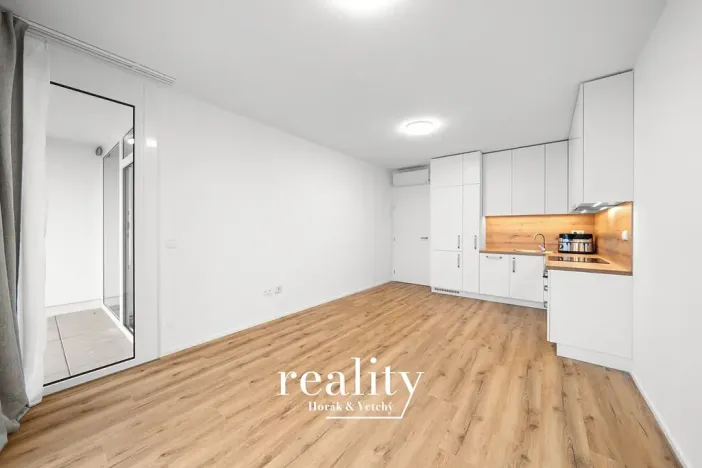 Pronájem bytu 2+kk, Znojmo, Jarošova, 46 m2