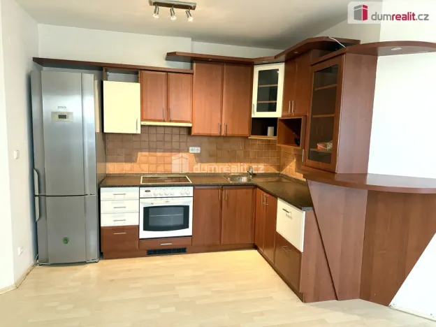 Pronájem bytu 2+kk, Uherské Hradiště - Mařatice, Sadová, 58 m2