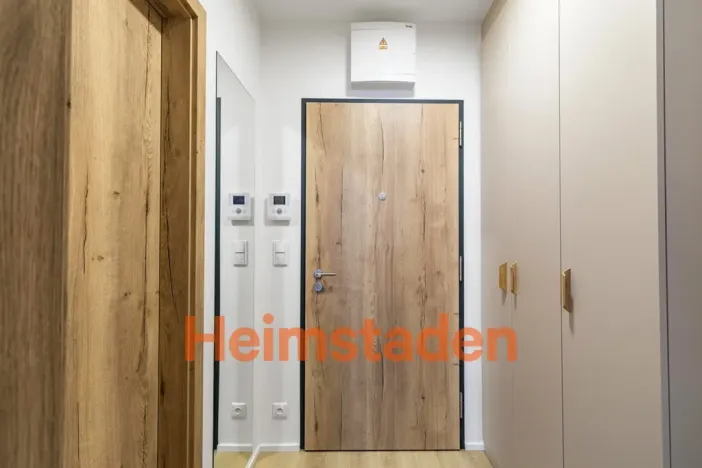 Pronájem bytu 1+kk, Praha - Holešovice, Vrbenského, 37 m2