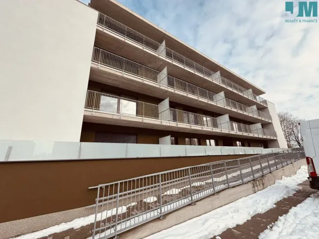 Pronájem bytu 2+kk, Jihlava, Heidenheimská, 54 m2