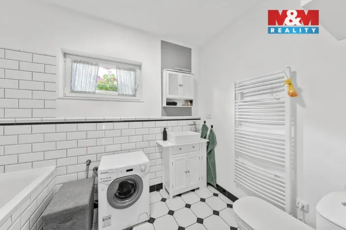 Prodej rodinného domu, Huntířov, 207 m2