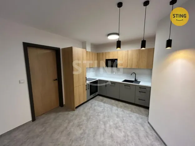 Pronájem bytu 2+kk, Pardubice, Husova, 56 m2