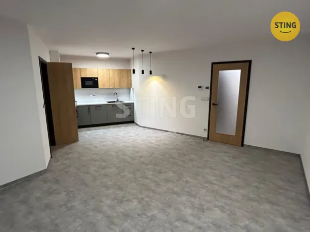 Pronájem bytu 2+kk, Pardubice, Husova, 56 m2