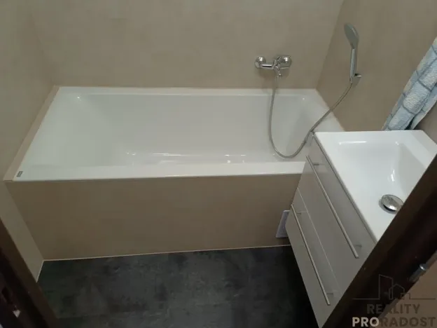 Pronájem bytu 2+1, Třinec, Palackého, 57 m2